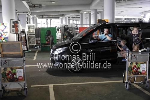 Das Kulturprojekt „Nachtbrötchen“ gastiert am 12. und 13. Juni 2021 im Parkhaus P1 des Flughafen Köln/Bonn (&copy; Thomas Brill)