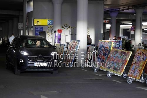 Das Kulturprojekt „Nachtbrötchen“ gastiert am 12. und 13. Juni 2021 im Parkhaus P1 des Flughafen Köln/Bonn (&copy; Thomas Brill)