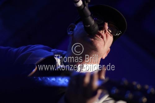 Amerikanische Alternative-Country-Band Lambchop gastiert mit ihrem Sänger Kurt Wagner auf ihrer 