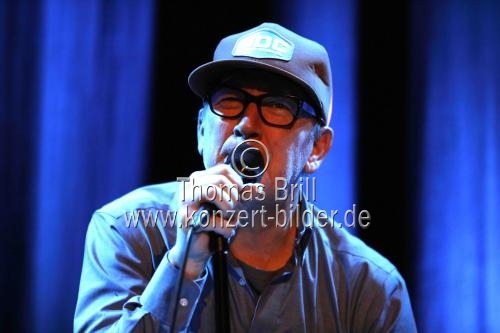 Amerikanische Alternative-Country-Band Lambchop gastiert mit ihrem Sänger Kurt Wagner auf ihrer 