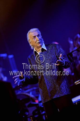 Deutscher Bandleader James Last gastiert auf seiner Musik ist meine Welt-Tour in der Lanxess-Arena Köln (&copy; Thomas Brill)