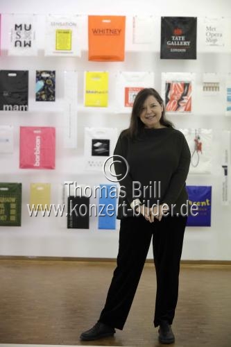 Brasilianische Künstlerin Jacqueline 