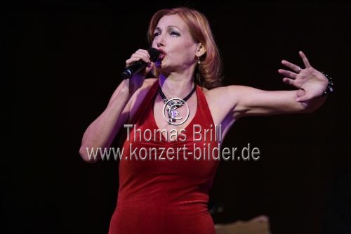 Deutscher Chansonnière Ute Lemper gastiert mit der Original Astor Piazzolla Band auf ihrer 