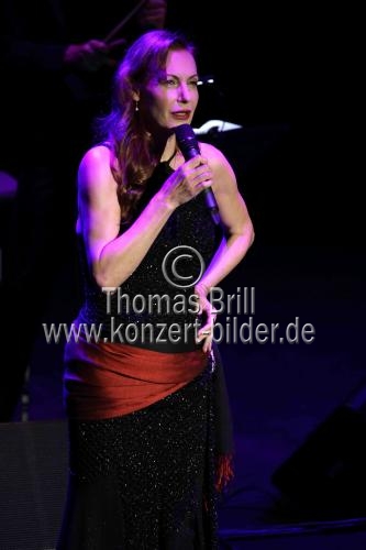 Deutsche Chansonnière Ute Lemper eröffnet auf ihrer 