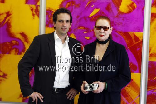 Deutsche Künstlerin Katharina Sieverding gastiert mit ihrer Ausstellung 
