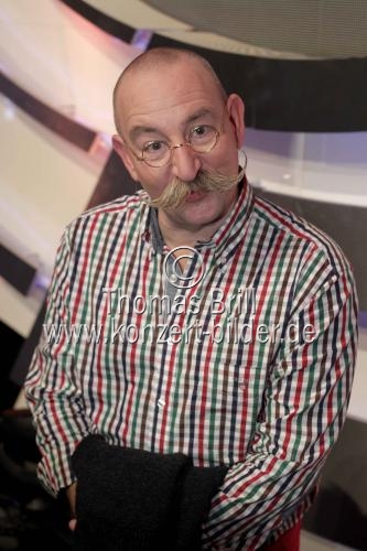 Deutscher Fernsehmoderator Jörg Pilawa moderiert zugunsten der 