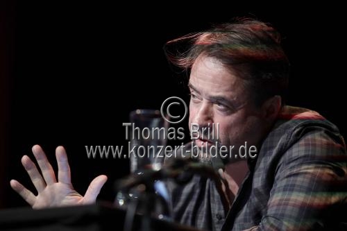 Deutsche Schauspieler Jan Josef Liefers und Axel Prahl schwärmen für Mark Twain bei der lit.COLOGNE 2019 im Theater am Tanzbrunnen Köln (&copy; Thomas Brill)