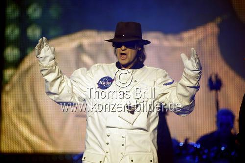 Deutscher Rockmusiker Udo Lindenberg gastiert auf seiner 