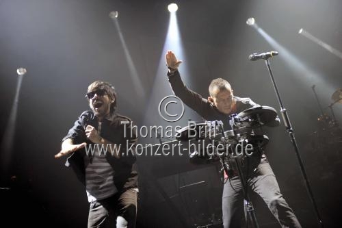 Amerikanische Rockband Linkin Park gastiert mit ihren Sängern Chester Bennington und Mike Shinoda auf ihrer 