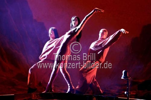 Brititsche Popsängerin Dua Lipa gastiert auf ihrer 