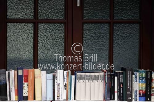 Deutsche Schriftsteller Mirko Bonné liest aus seinem neuen Roman 