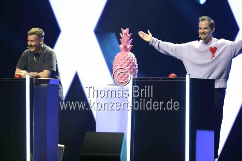 Deutsche Comedian Bastian Bastian Bielendorfer, Felix Lobrecht, Dennis Wolter gastieren bei der 1Live Köln Comedy-Nacht XXL in der Lanxess-Arena Köln (© Thomas Brill)