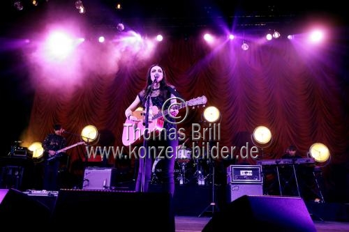 Schottische Singer und Songwriterin Amy MacDonald gastiert auf ihrer 