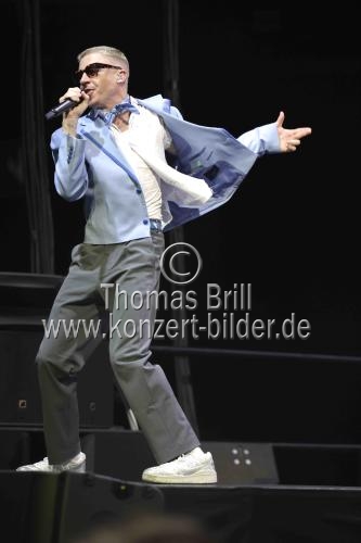 Amerikanische Rapper Macklemore gastiert auf seiner 