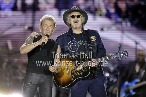Deutsche Sänger Peter Maffay gastiert mit seiner Band auf seiner 