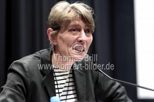 Französische Kamerafrau Prof. Sophie Maintigneux spricht über das Spektrum der Kameraarbeit an der Kunsthochschule für Medien Köln (© Thomas Brill)
