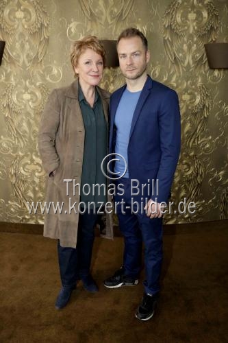 Schauspieler Mariele Millowitsch und Hinnerk Schönemann beim 25. Film der ZDF-Krimireihe 