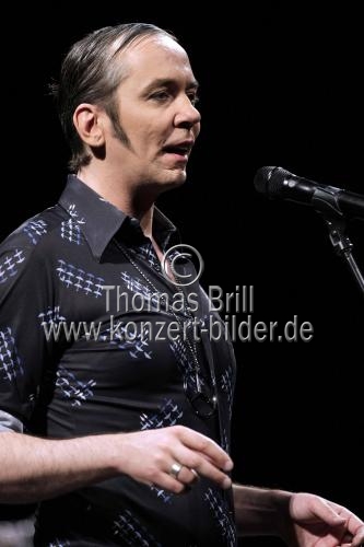 Deutscher Puppenspieler René Marik gastiert mit seinem Programm 