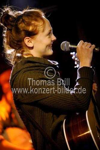 Britische Folk-Pop-Sängerin Laura Marling gastiert auf ihrer 