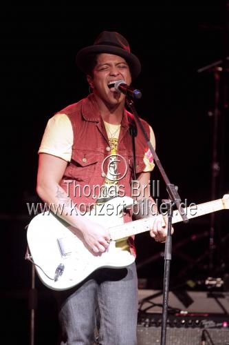 Amerikanischer R+B-Musiker und Singer-Songwriter Bruno Mars gastiert auf seiner 