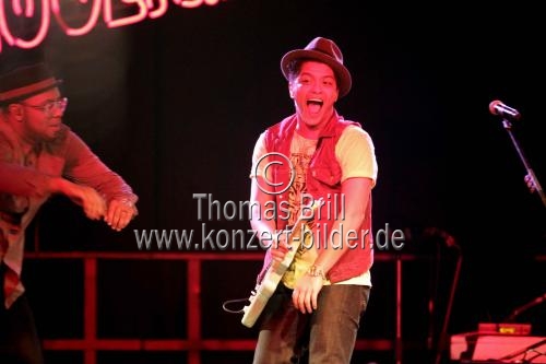 Amerikanischer R+B-Musiker und Singer-Songwriter Bruno Mars gastiert auf seiner 