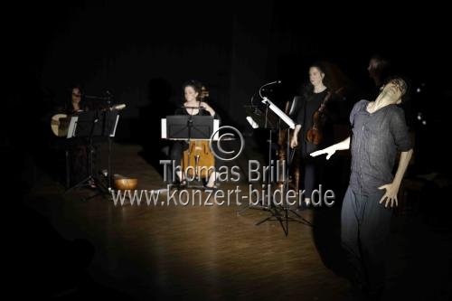 Deutsch-spanisches Ensemble für Alte Musik Marsyas Baroque gastiert in Begleitung des Flamenco Tänzers Martí Corbera mit ihrem Proogramm 