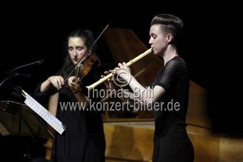 Deutsch-spanisches Ensemble für Alte Musik Marsyas Baroque gastiert in Begleitung des Flamenco Tänzers Martí Corbera mit ihrem Proogramm 