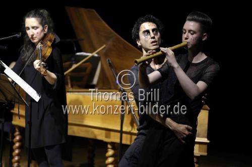 Deutsch-spanisches Ensemble für Alte Musik Marsyas Baroque gastiert in Begleitung des Flamenco Tänzers Martí Corbera mit ihrem Proogramm 