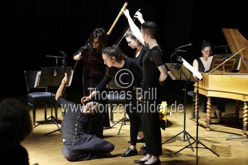 Deutsch-spanisches Ensemble für Alte Musik Marsyas Baroque gastiert in Begleitung des Flamenco Tänzers Martí Corbera mit ihrem Proogramm 