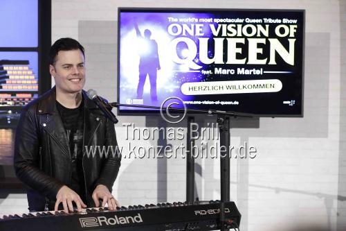 Kanadische Rockmusiker Marc Martel präsentieren das Programm der Queen Tribute Show 