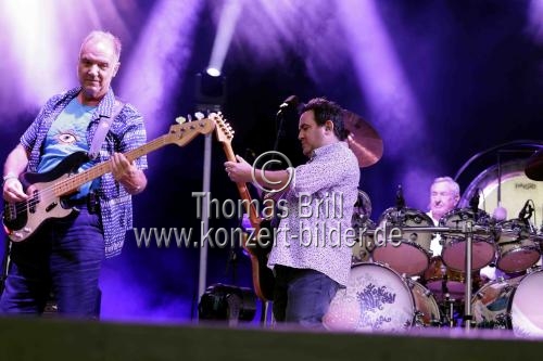 Britische Musiker Nick Mason's Saucerful Of Secrets gastiert auf ihrer 