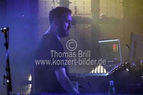 Britische Trip Hop-Band Massive Attack gastiert auf ihrer 