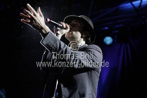 Britische Indie-Rockband Maxïmo Park gastiert auf ihrer 