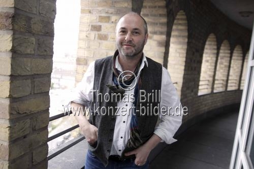 Irische Schriftsteller Colum McCann im Interview über seinen neuen Roman „TransAtlantic“ in Wasserturm Hotel Köln (© Thomas Brill)