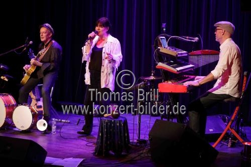 Deutsche Popband Ulla Meinecke Band gastiert auf ihrer 