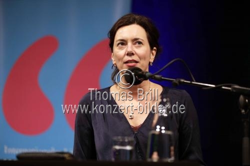 Österreichische Schriftstellerin Eva Menasse und Senta Berger im Gespräch über Wut und Idylle des verstorbenen österreichischen Schriftsteller Heimito von Doderer im Rahmen der lit.COLOGNE 2019 im Klaus-von-Bismarck-Saal im Funkhaus Köln (© Thomas Brill)