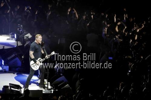 Amerikanische Metal-Band Metallica gastiert auf ihrer „Hardwired…to Self-Destruct“-Tour in der Lanxess-Arena Köln (© Thomas Brill)