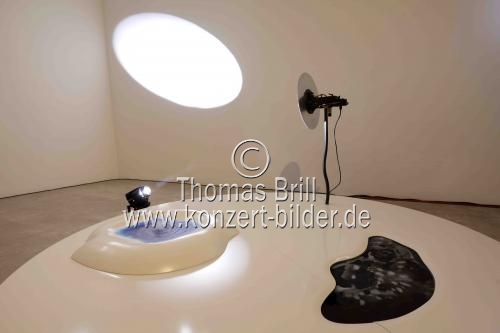 Deutsche Künstlerin Lyoudmila Milanova gastiert mit ihrer Ausstellung „Wir müssen lernen, uns im Kreis zu drehen“ vom 16. September bis 16. Oktober 2021 in der artothek Köln (© Thomas Brill)