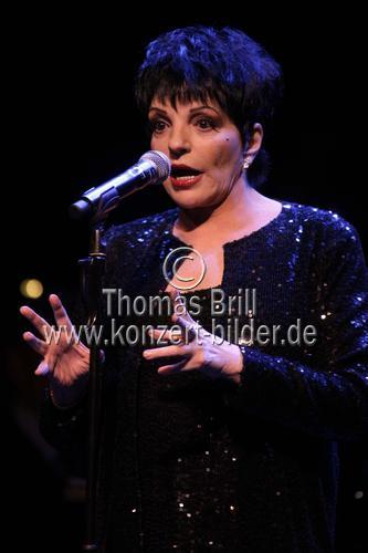 Amerikanische Schauspielerin und Sängerin Liza Minnelli gastiert auf ihrer 