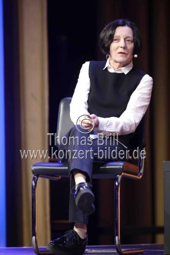 Deutsche Schriftstellerin Herta Müller findet: „Heimweh ist keine gute Idee“ in der Stadthalle Köln-Mülheim (&copy; Thomas Brill)