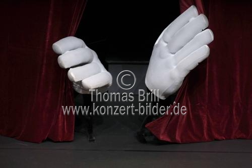 Schweizer Maskentheatergruppe Mummenschanz eröffnen mit ihrem Jubiläumsprogramm das 26. Kölner Sommerfestival in der Philharmonie Köln (© Thomas Brill)