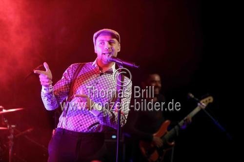 Deutscher Sänger Max Mutzke gastiert auf seiner 