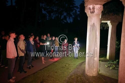 Führung über den ältesten Friedhof der Stadt Köln Nachts auf Melaten auf dem Melatenfriedhof Köln (© Thomas Brill)