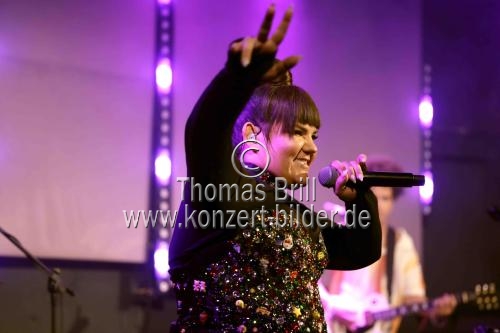 Israelische Pop-Sängerin Netta Barzilai gastiert auf ihrer 