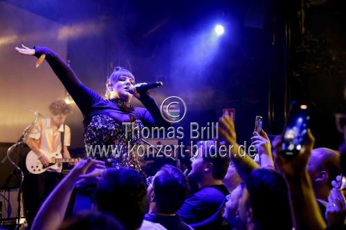Israelische Pop-Sängerin Netta Barzilai gastiert auf ihrer 