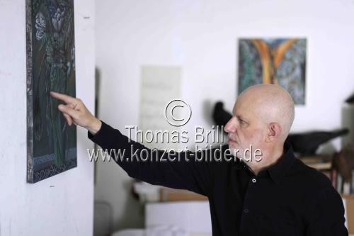 Deutsche Künstler Hartmut Neumann in seinem Atelier in Köln (© Thomas Brill)
