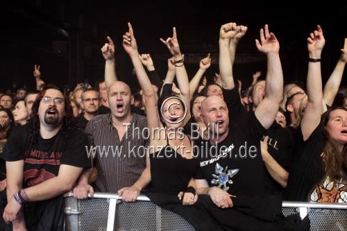 Britische Independent Rock-Band New Model Army gaben ein 