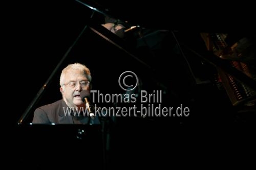 Amerikanischer Sänger-Songwriter Randy Newman gastiert auf seiner 