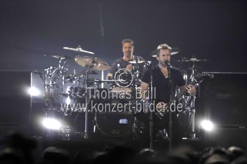 Kanadische Rock-Band Nickelback gastiert auf ihrer 