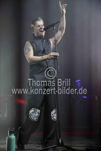 Britische Rockband Nothing but Thieves gastiert auf ihrer 